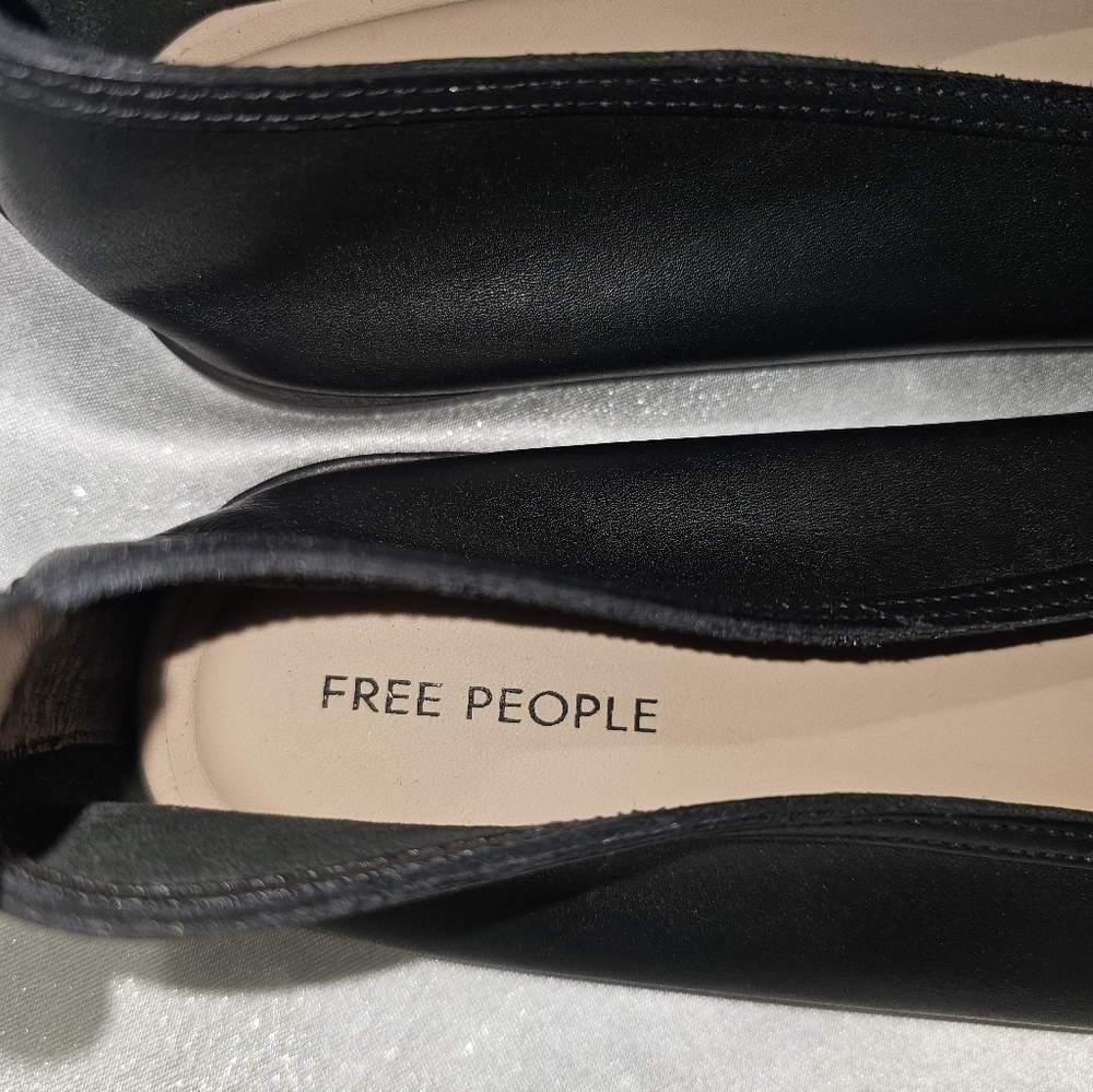 Free People Black Flats - Picture 11 of 11